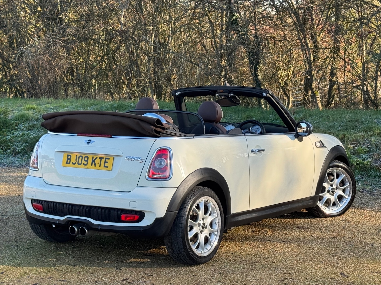 Used MINI Convertible 2009 for sale - 76650453: Photo 19