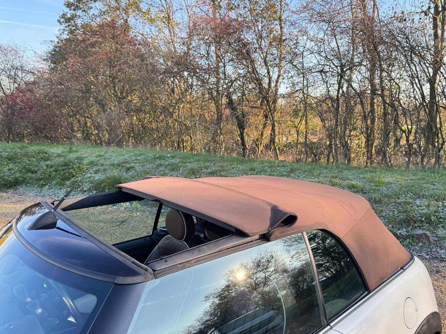 Used MINI Convertible 2009 for sale - 76650453: Photo 23