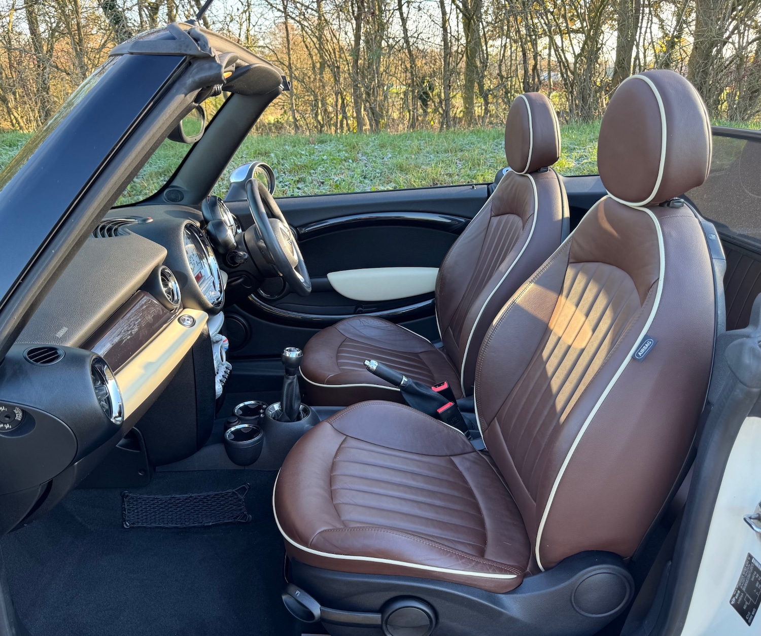 Used MINI Convertible 2009 for sale - 76650453: Photo 3