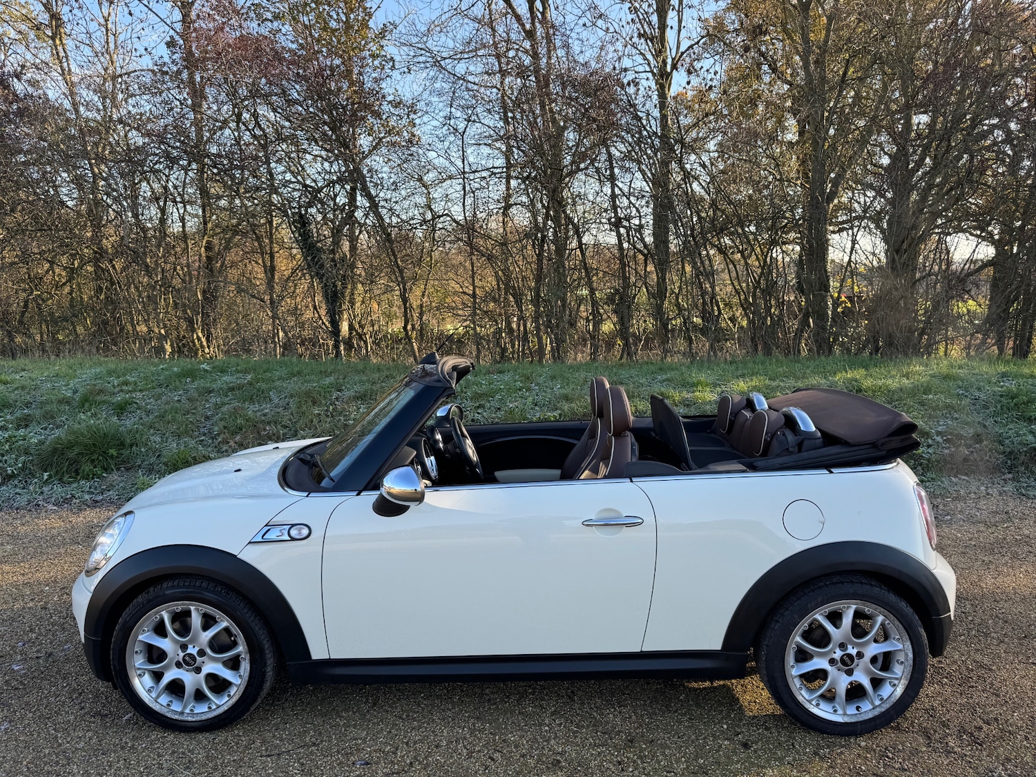 Used MINI Convertible 2009 for sale - 76650453: Photo 6