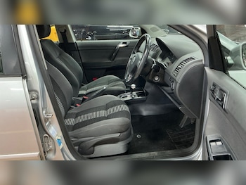 Used Volkswagen Polo 2008 for sale - 76940242: Photo