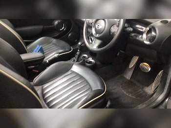 Used MINI Convertible 2011 for sale - 75564457: Photo