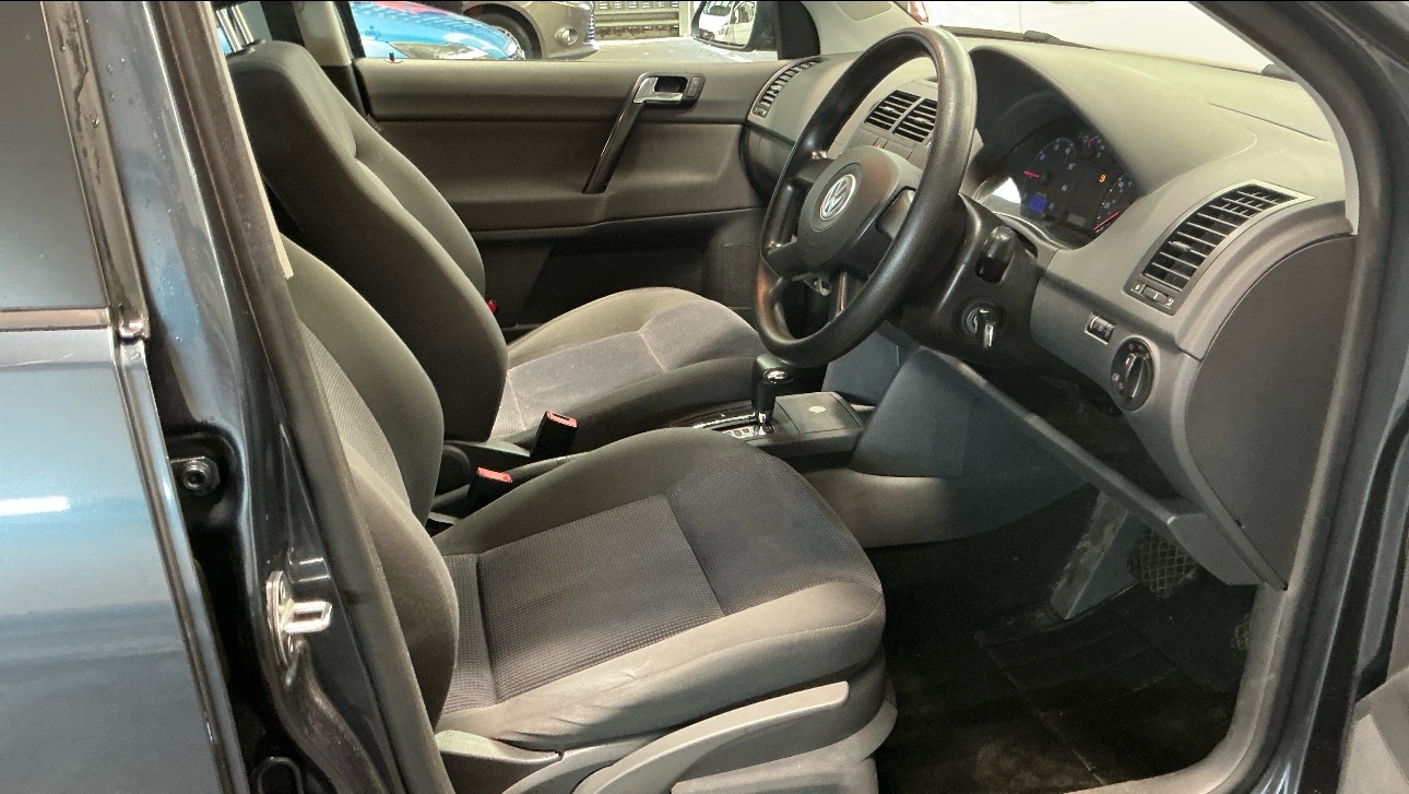 Used Volkswagen Polo 2006 for sale - 76940472: Photo 3