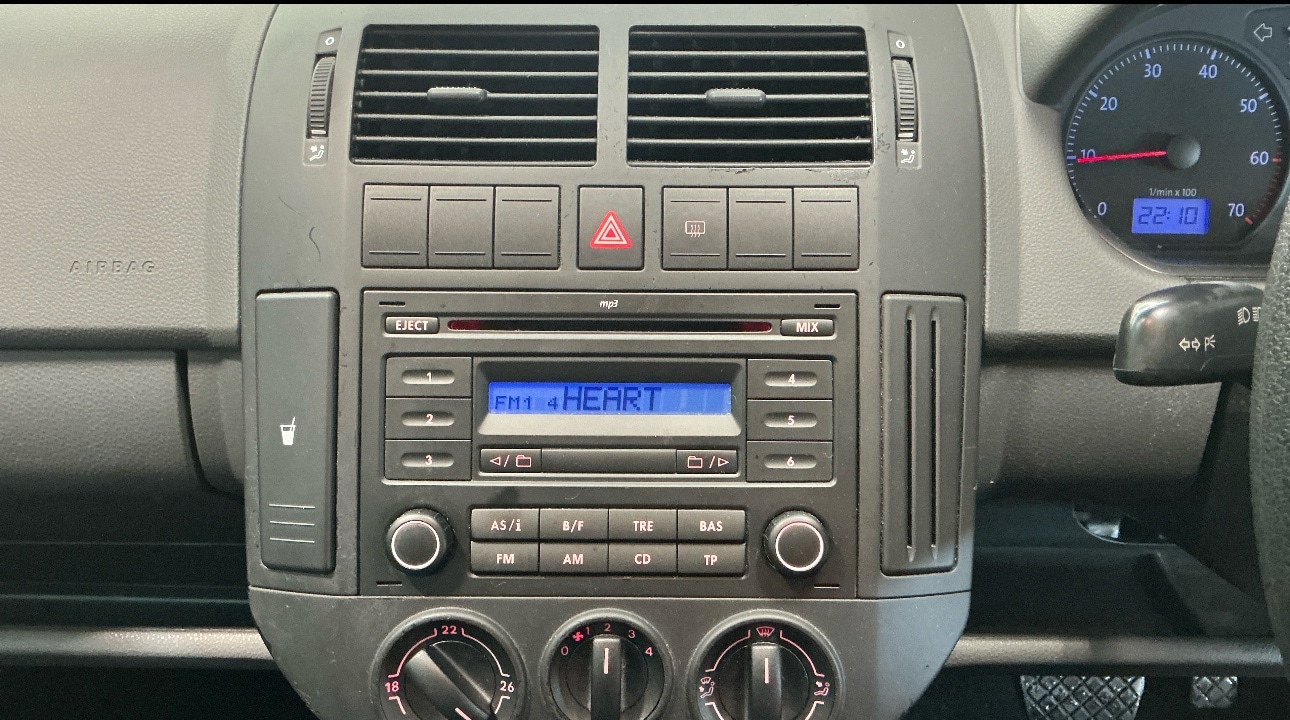 Used Volkswagen Polo 2006 for sale - 76940472: Photo 4