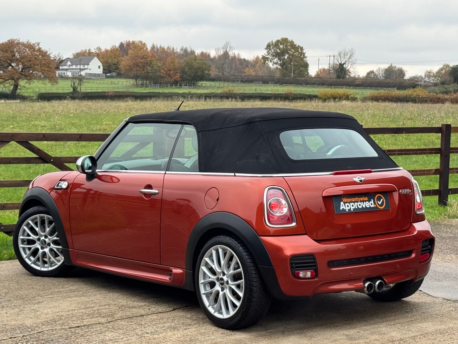 Used MINI Convertible 2013 for sale - 76490858: Photo 20