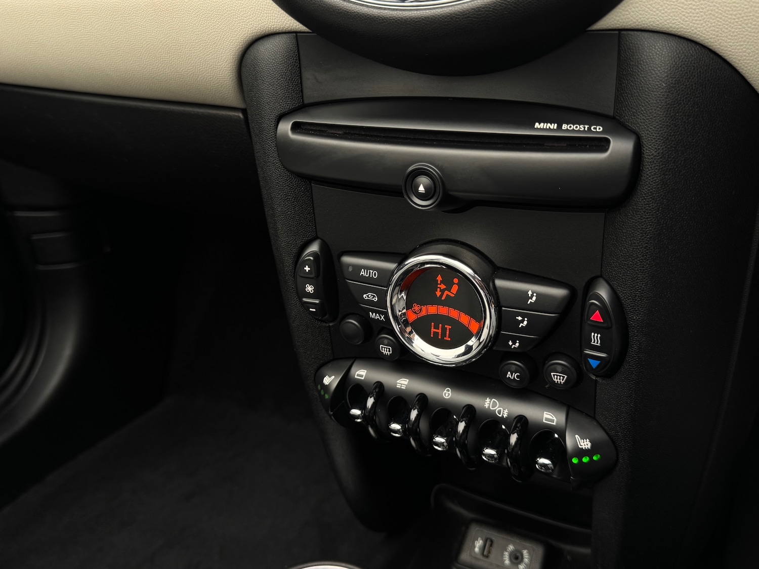 Used MINI Convertible 2013 for sale - 76490858: Photo 8