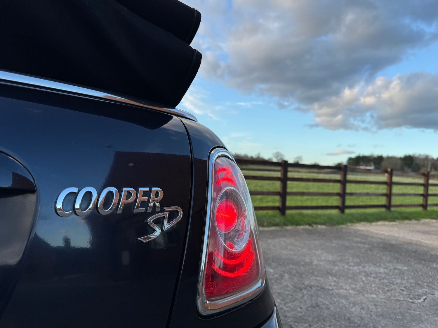 Used MINI Convertible 2014 for sale - 77891502: Photo 21