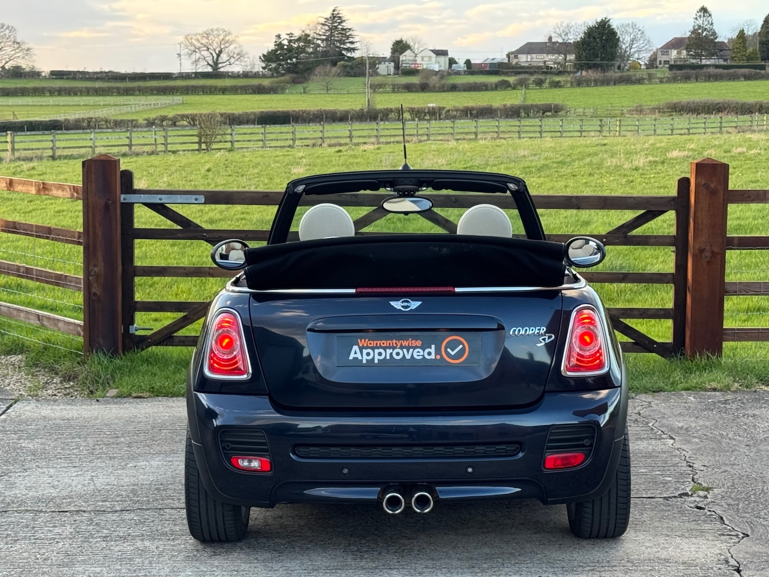 Used MINI Convertible 2014 for sale - 77891502: Photo 22