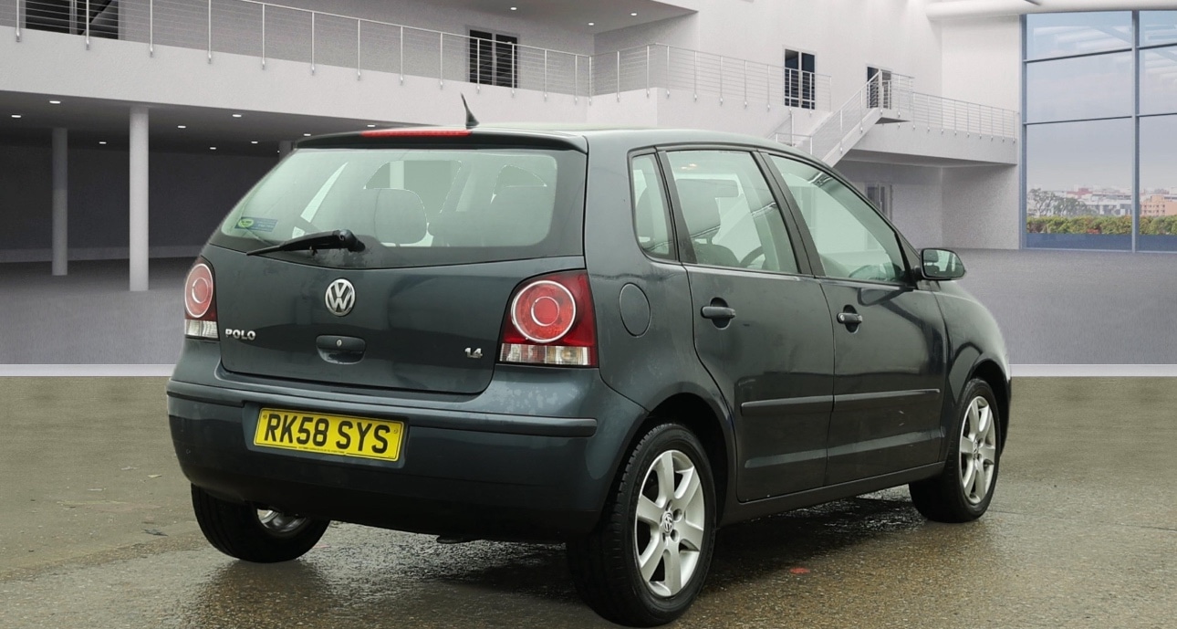 Used Volkswagen Polo 2008 for sale - 77147762: Photo 6