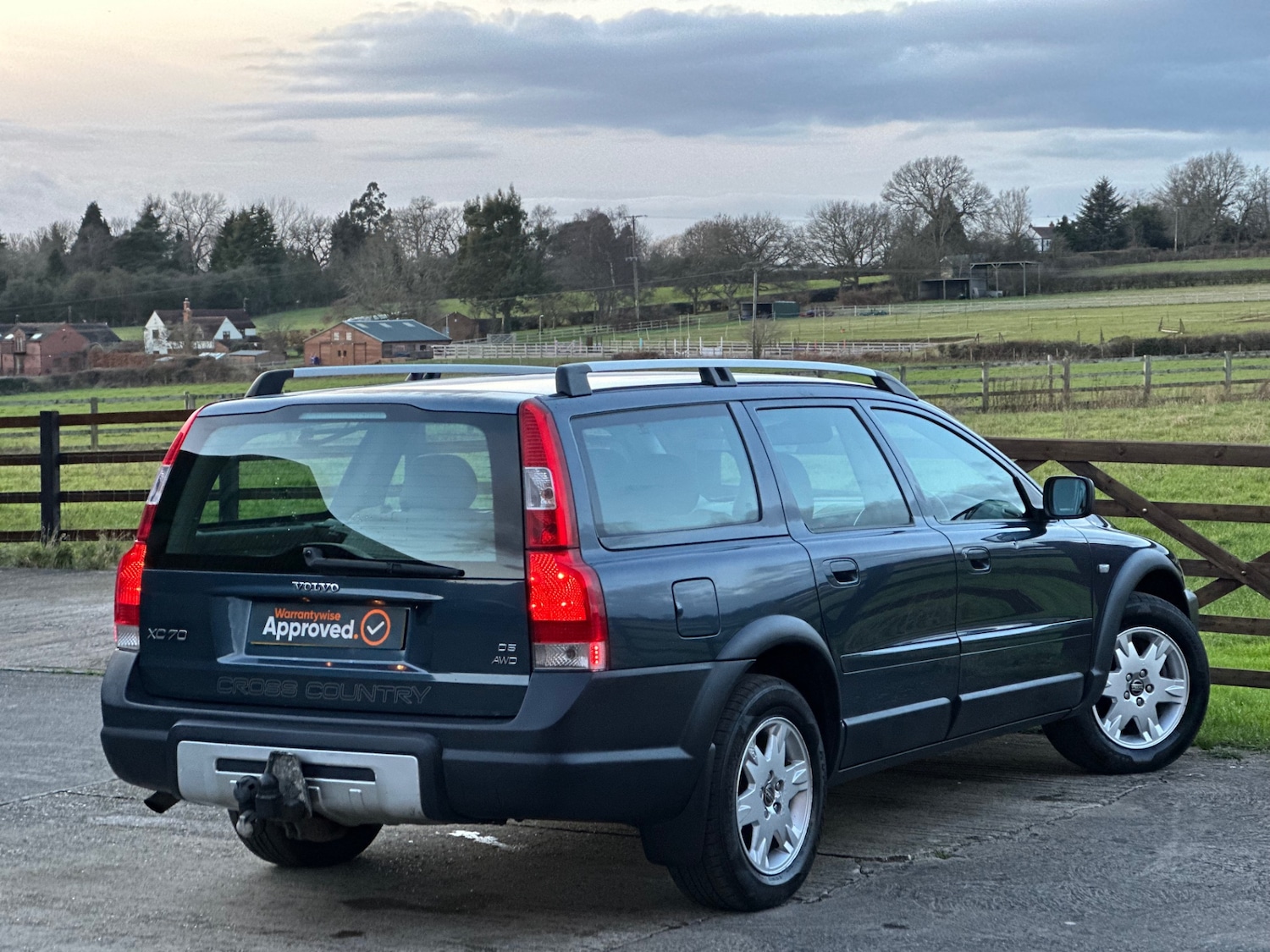 Used Volvo XC70 2005 for sale - 77113038: Photo 4