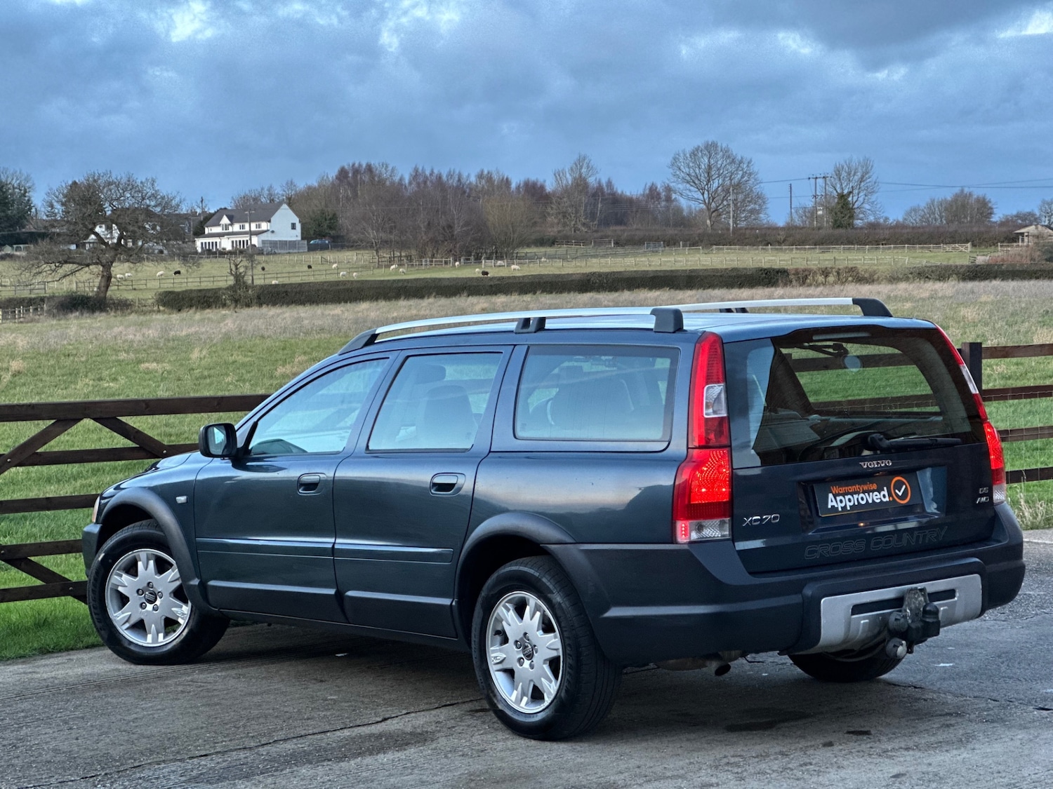 Used Volvo XC70 2005 for sale - 77113038: Photo 8