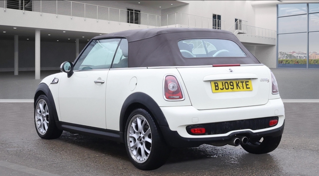 Used MINI Convertible 2009 for sale - 76577763: Photo 6