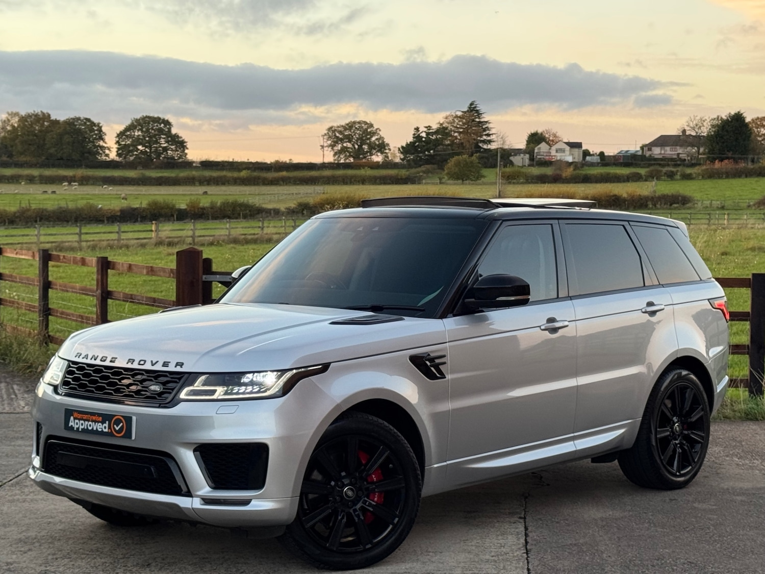 Used Land Rover Range Rover Sport 2020 for sale - 76446065: Photo 1