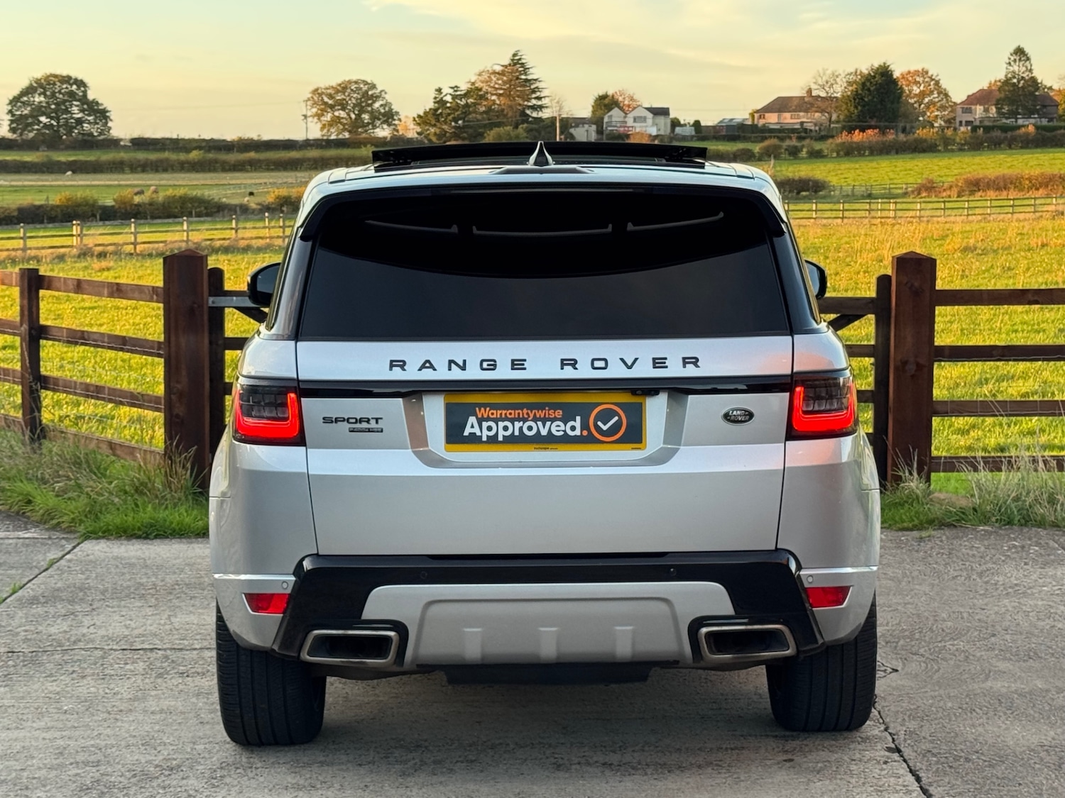 Used Land Rover Range Rover Sport 2020 for sale - 76446065: Photo 46