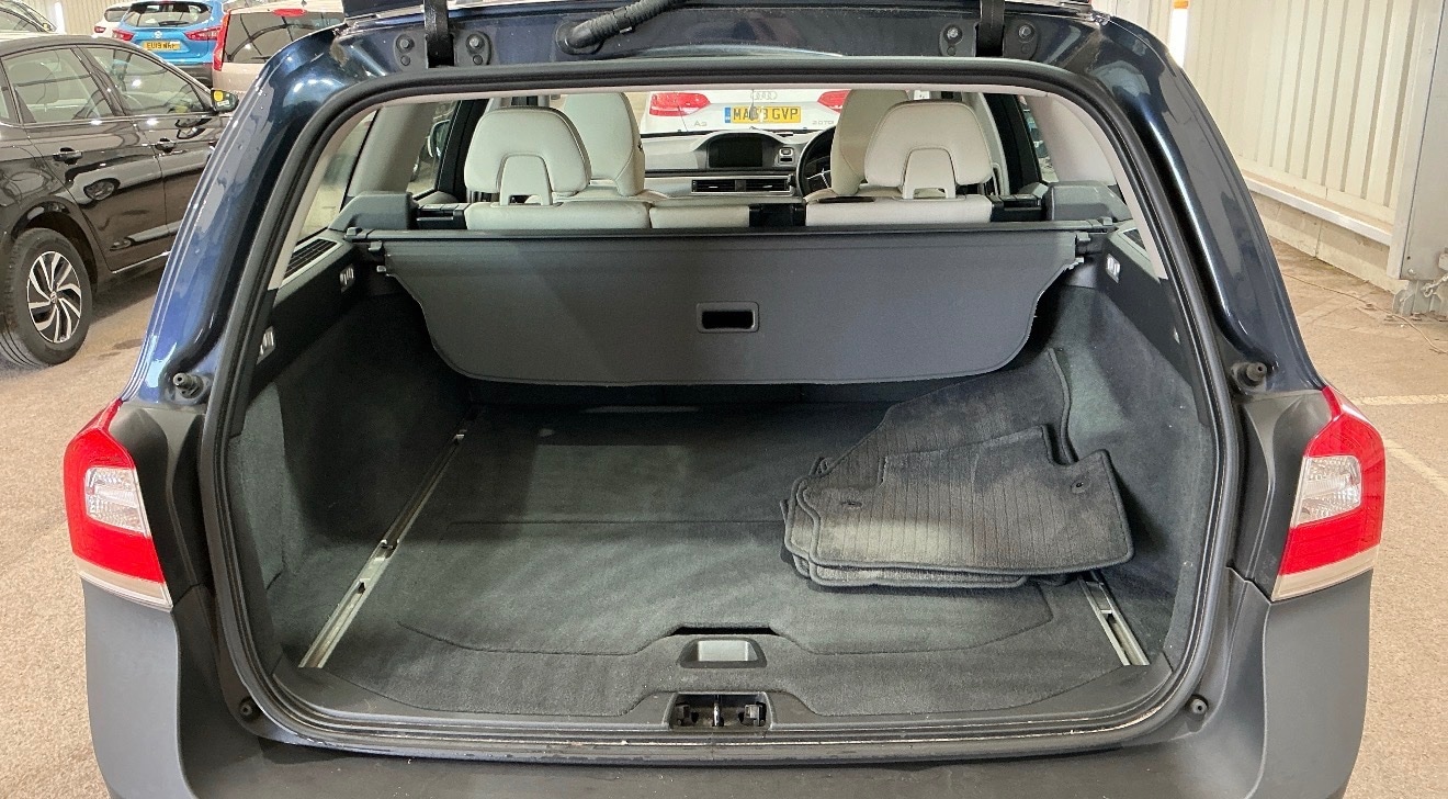 Used Volvo XC70 2014 for sale - 78004666: Photo 10