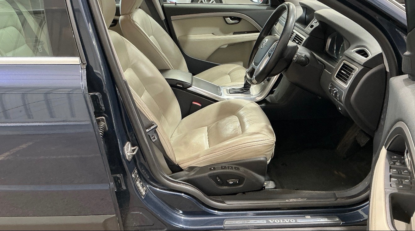 Used Volvo XC70 2014 for sale - 78004666: Photo 2