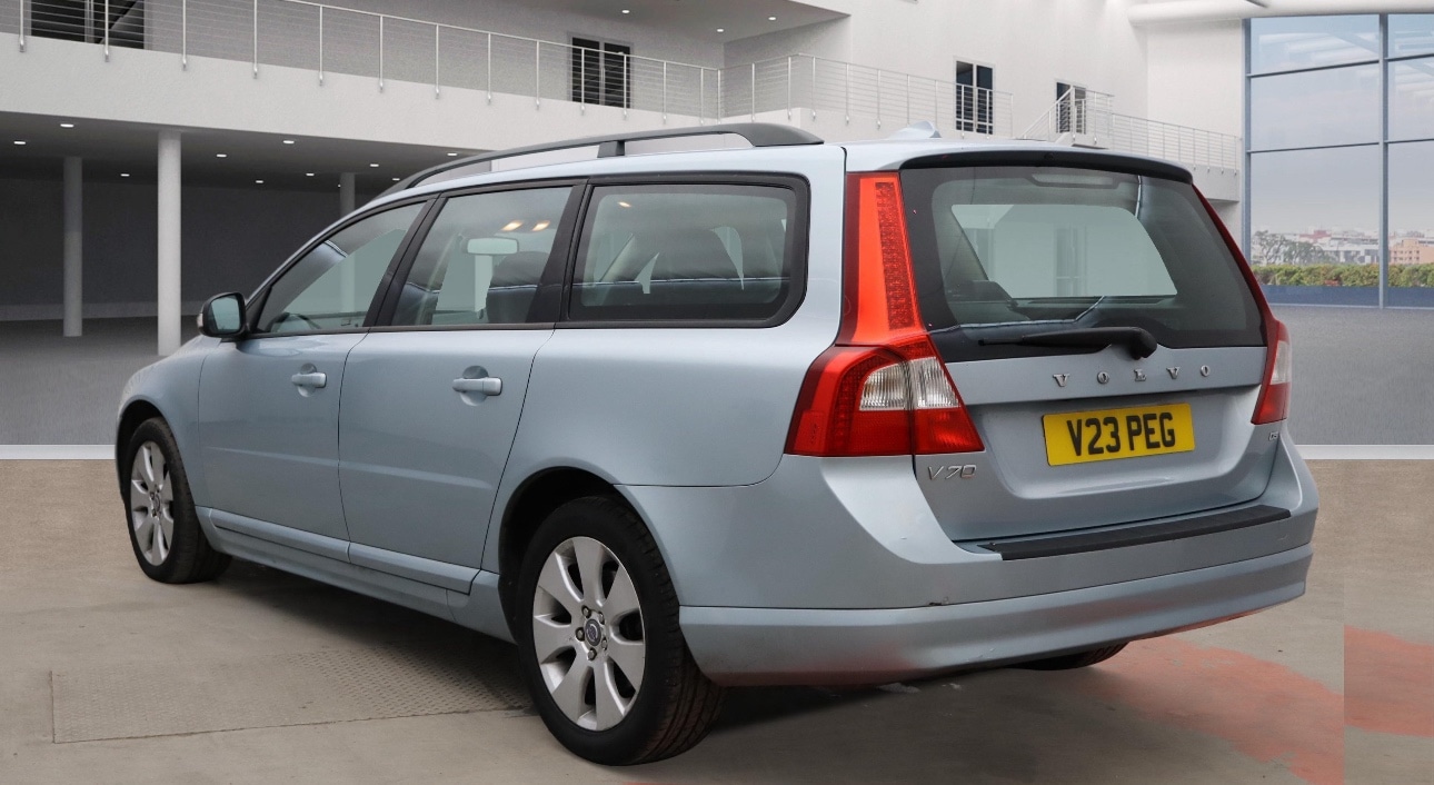 Used Volvo V70 2008 for sale - 77210058: Photo 11