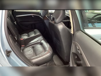 Used Volvo V70 2008 for sale - 77210058: Photo