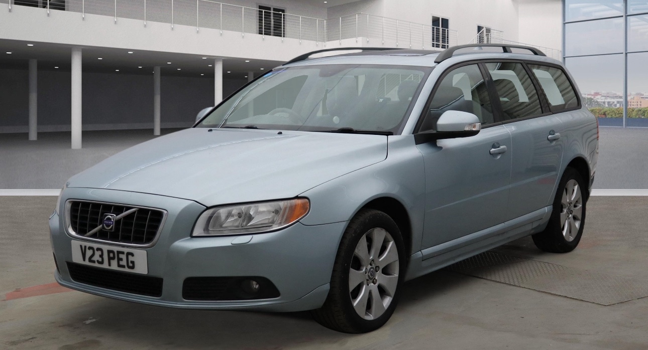 Used Volvo V70 2008 for sale - 77210058: Photo 8