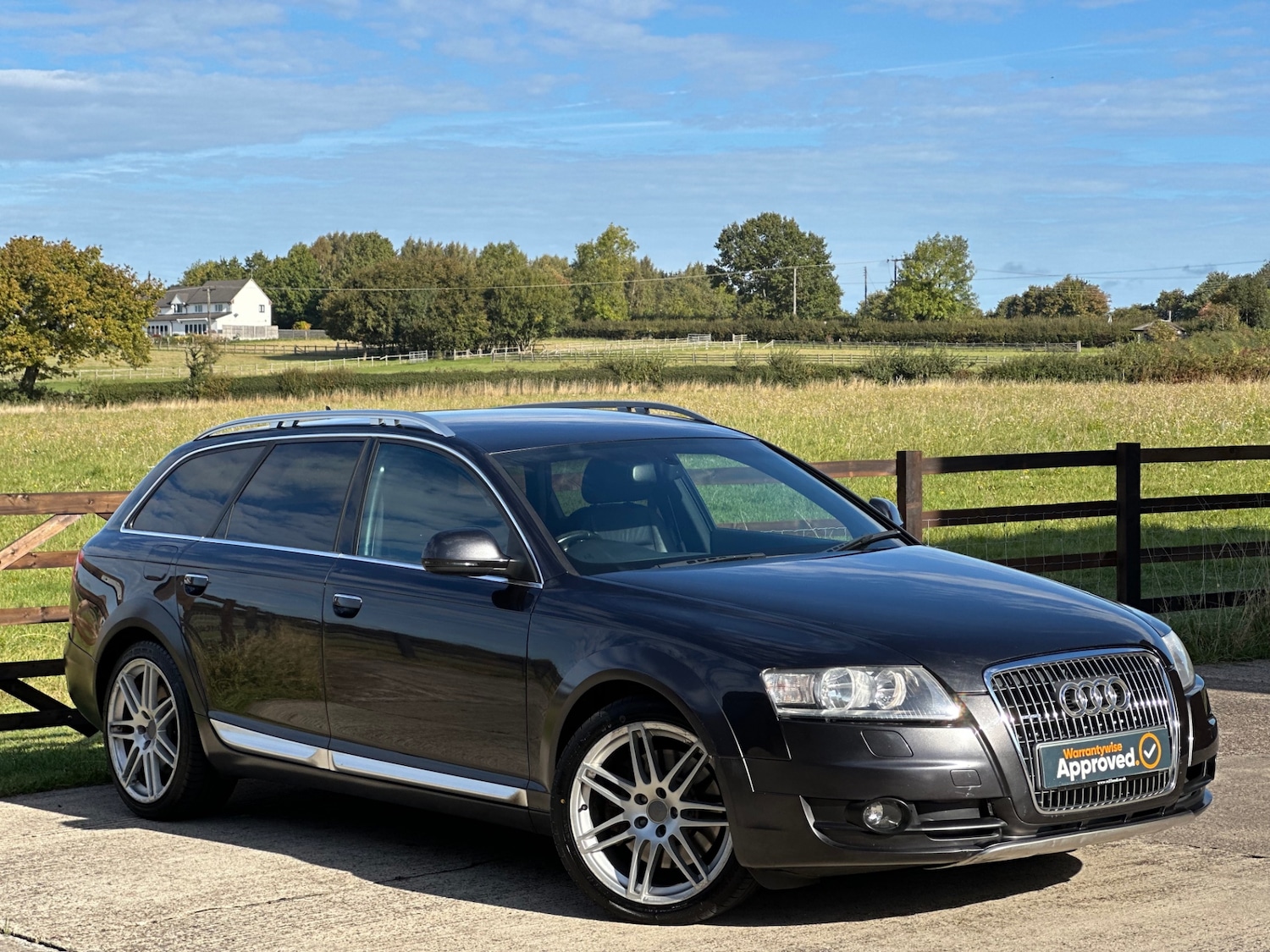 Used Audi A6 Allroad 2011 for sale - 76028345: Photo 1