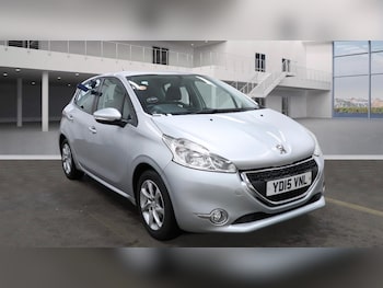 2015 (15) - 1.2 VTi Active 5dr