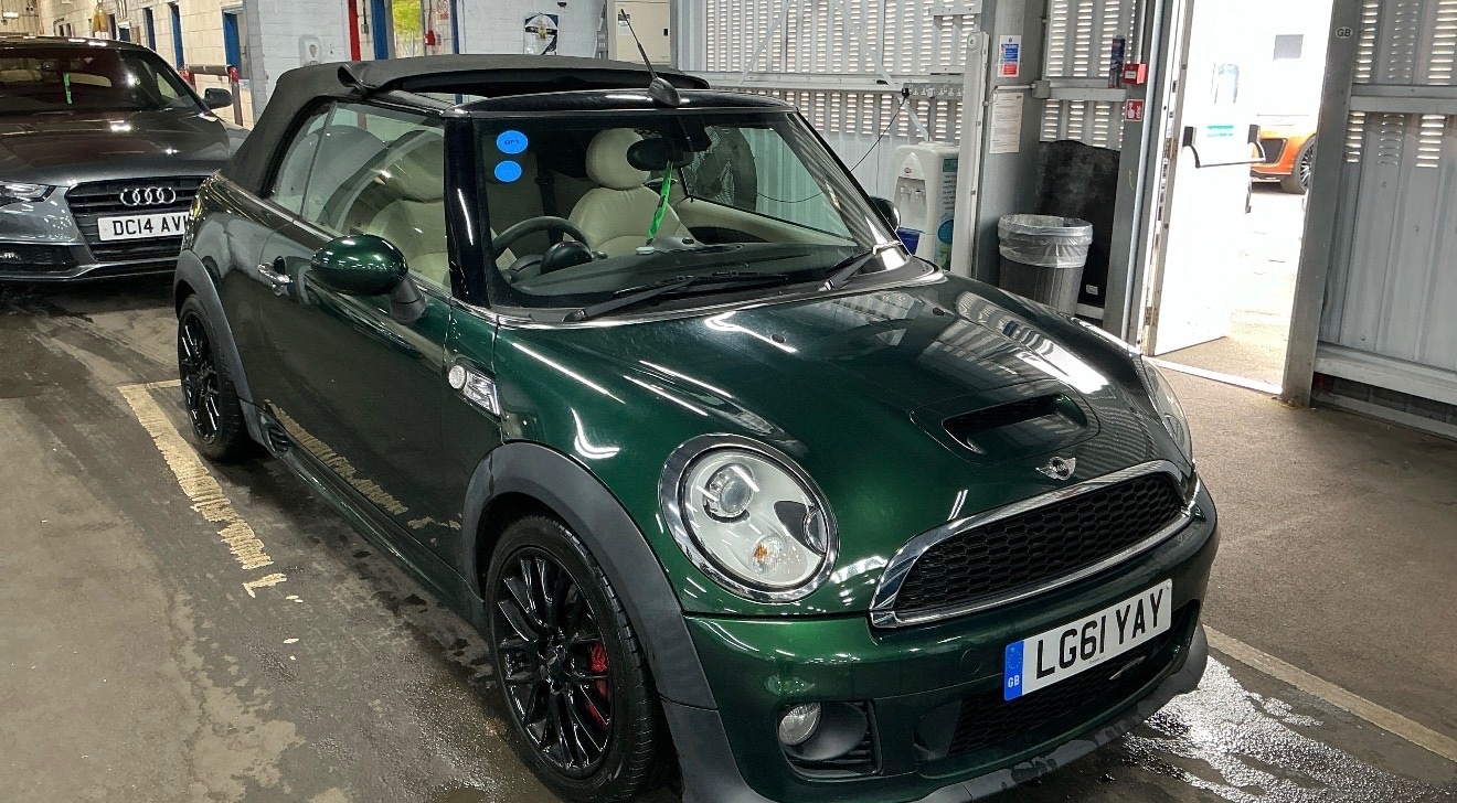 Used MINI Convertible 2011 for sale - 78121233: Photo 10