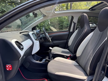 Used Peugeot 108 2015 for sale - 79271419: Photo