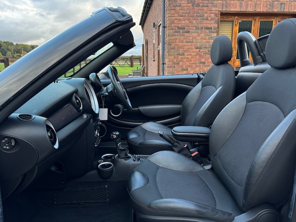 Used MINI Roadster 2013 for sale - 76334189: Photo 2
