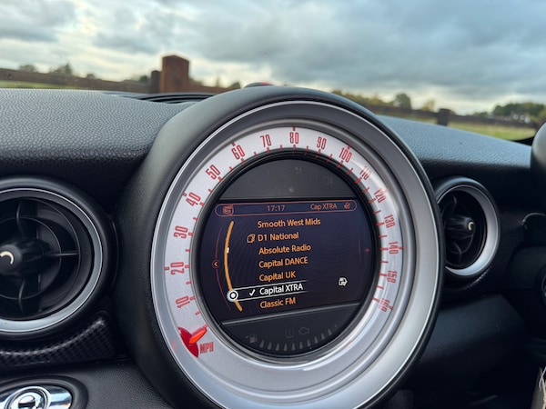 Used MINI Roadster 2013 for sale - 76334189: Photo 8