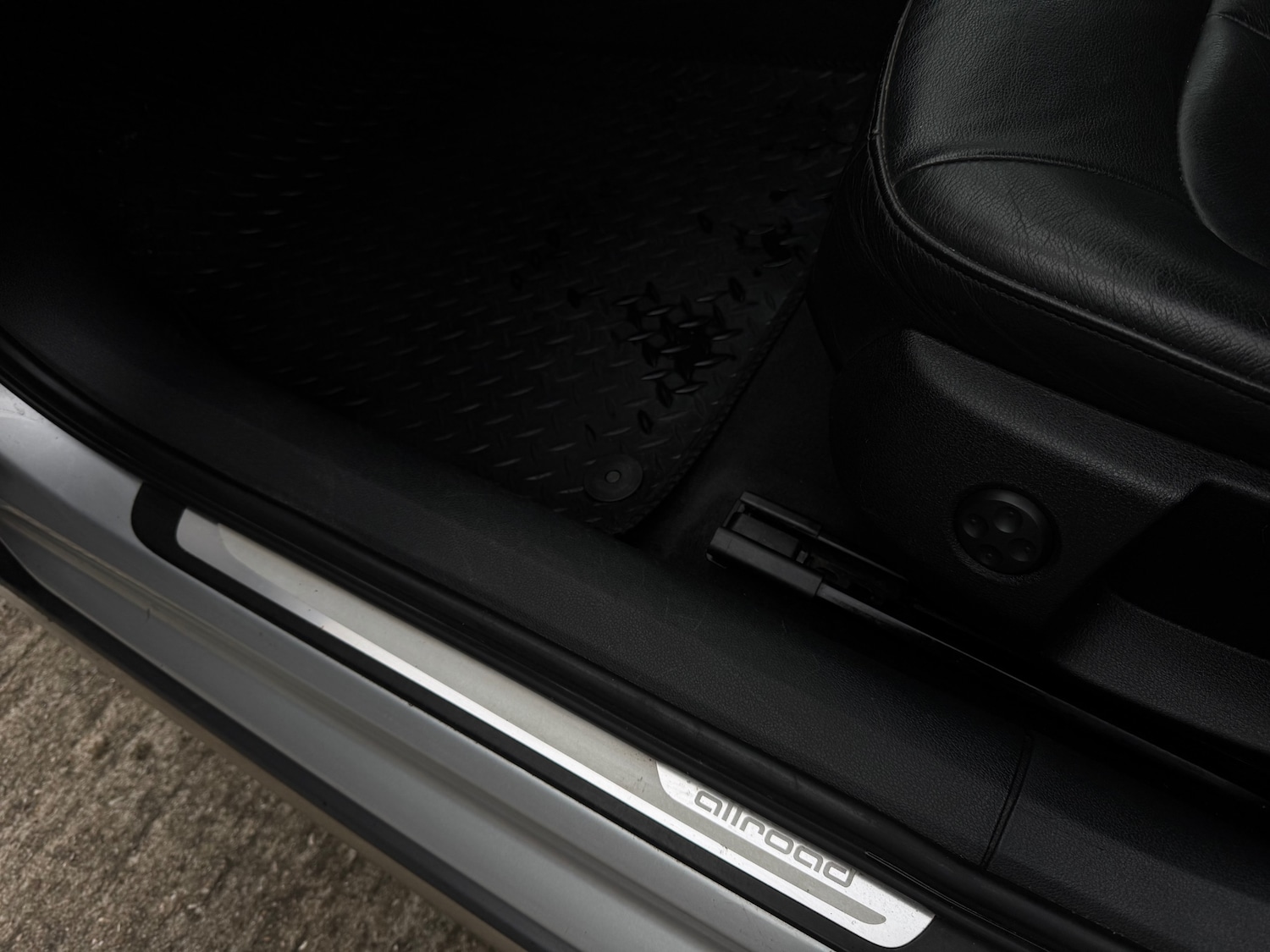 Used Audi A6 Allroad 2012 for sale - 77640181: Photo 6