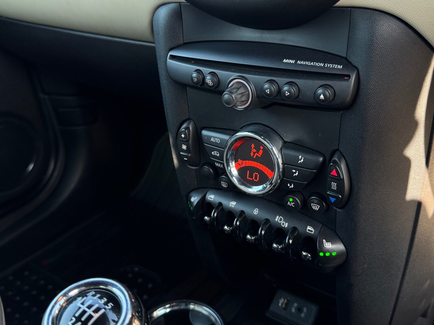 Used MINI Convertible 2013 for sale - 77744339: Photo 6