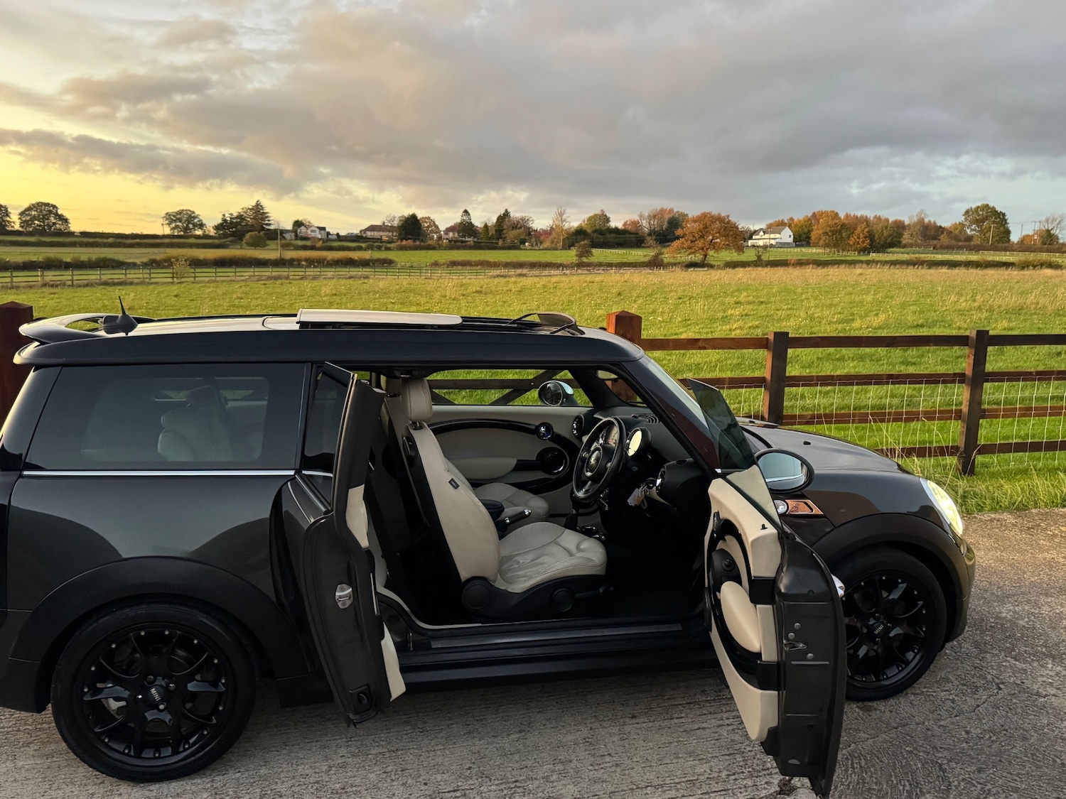 Used MINI Clubman 2011 for sale - 76446113: Photo 12