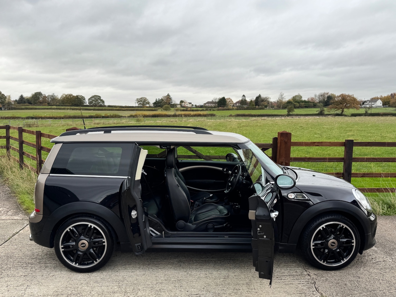 Used MINI Clubman 2014 for sale - 76464532: Photo 16