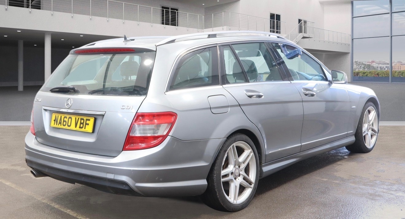 Used Mercedes-Benz C Class 2010 for sale - 77996662: Photo 7