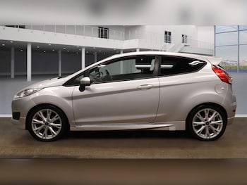 Used Ford Fiesta 2015 for sale - 77165261: Photo