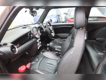 Used MINI Hatch 2009 for sale - 76274272: Photo 2
