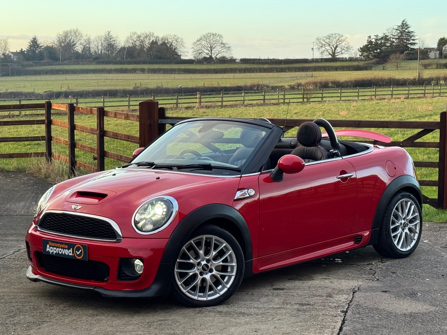 Used MINI Roadster 2015 for sale - 77354077: Photo 11