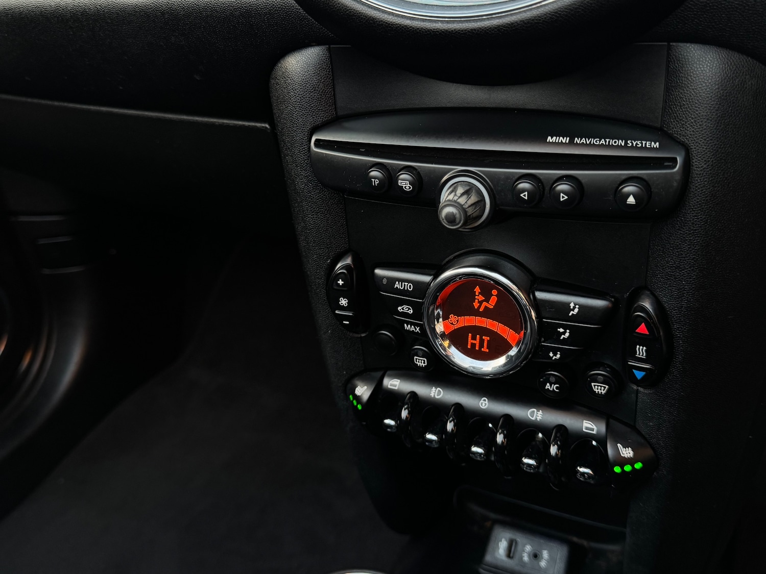 Used MINI Roadster 2015 for sale - 77354077: Photo 6