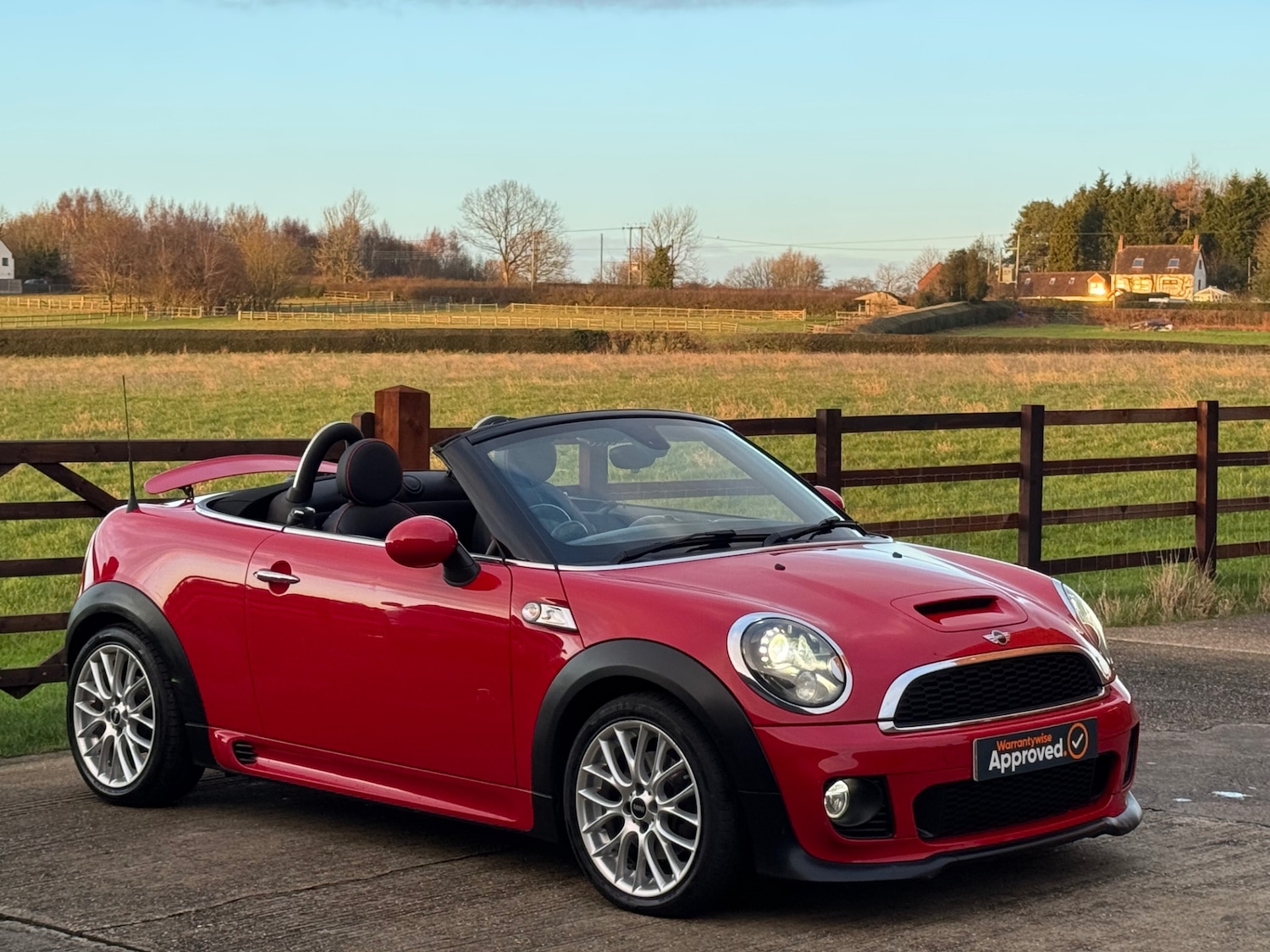 Used MINI Roadster 2015 for sale - 77354077: Photo 8