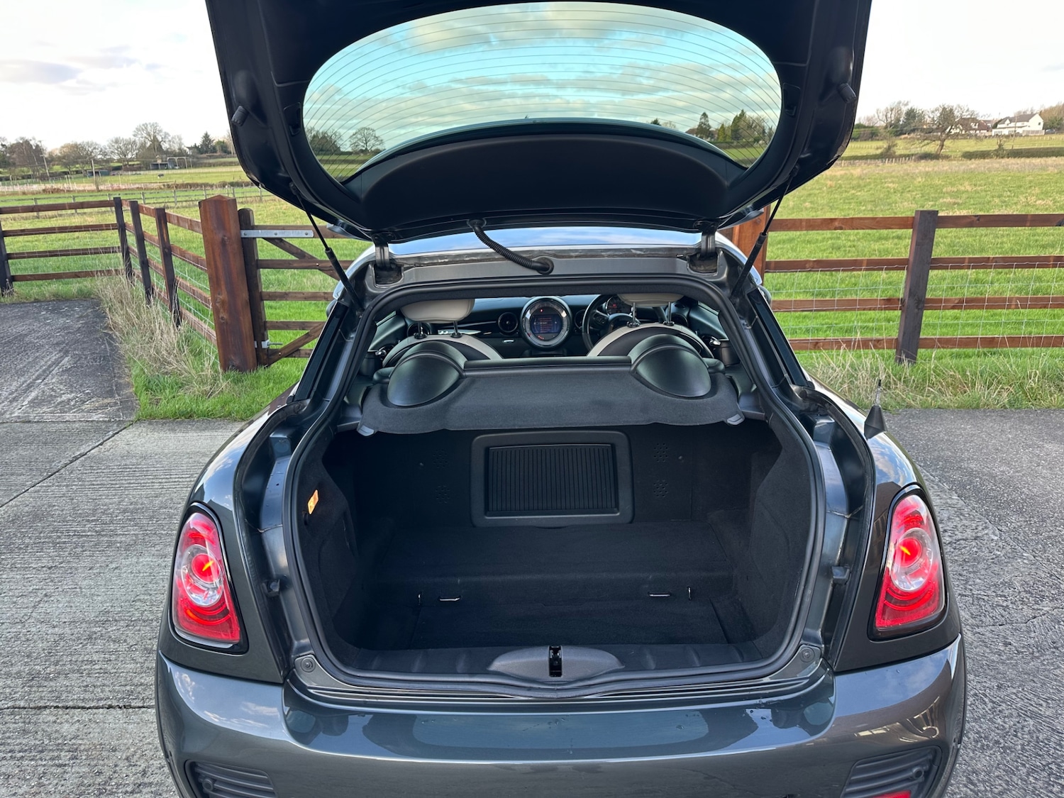 Used MINI Coupe 2011 for sale - 77248823: Photo 22