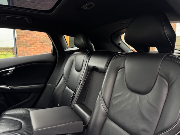 Used Volvo V40 2014 for sale - 76268670: Photo 6