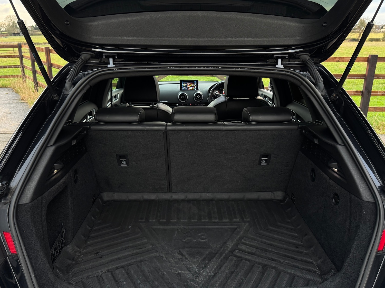 Used Audi A3 2014 for sale - 77237236: Photo 26