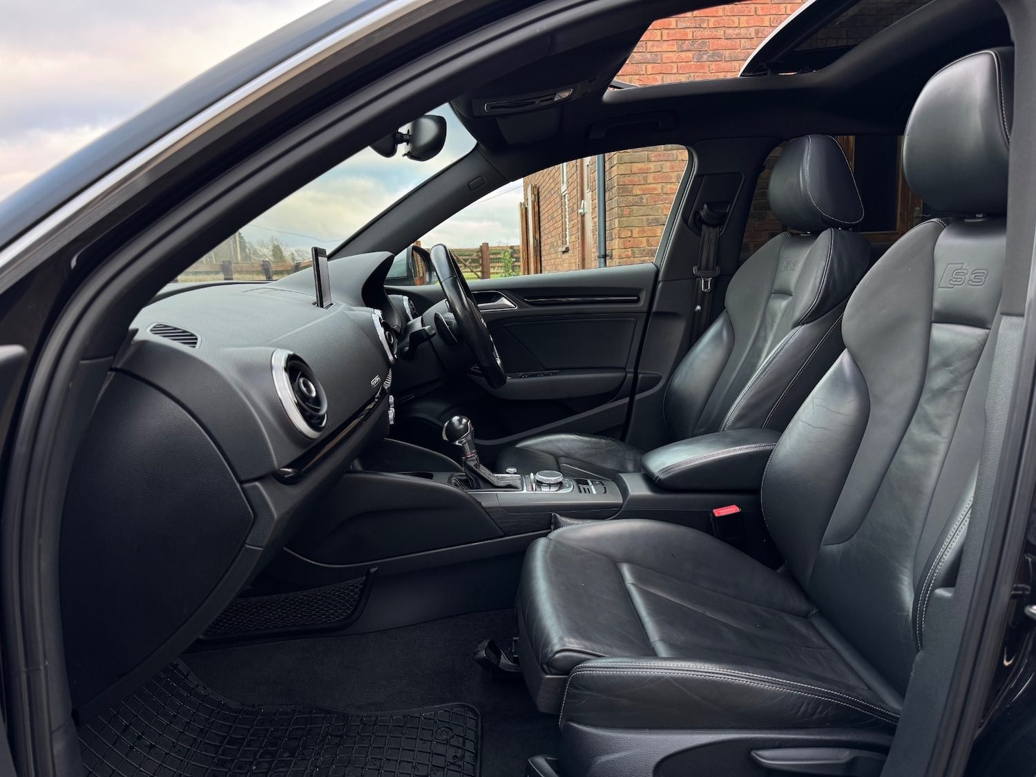 Used Audi A3 2014 for sale - 77237236: Photo 3