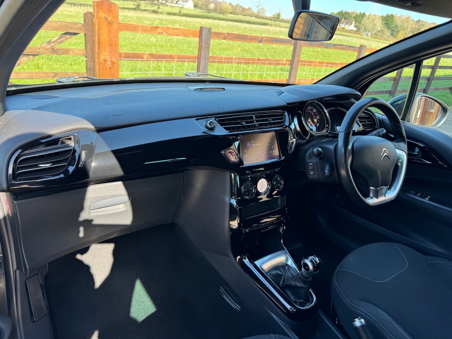 Used DS Automobiles DS 3 2015 for sale - 77931730: Photo 4