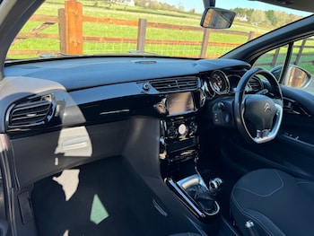 Used DS Automobiles DS 3 2015 for sale - 77931730: Photo