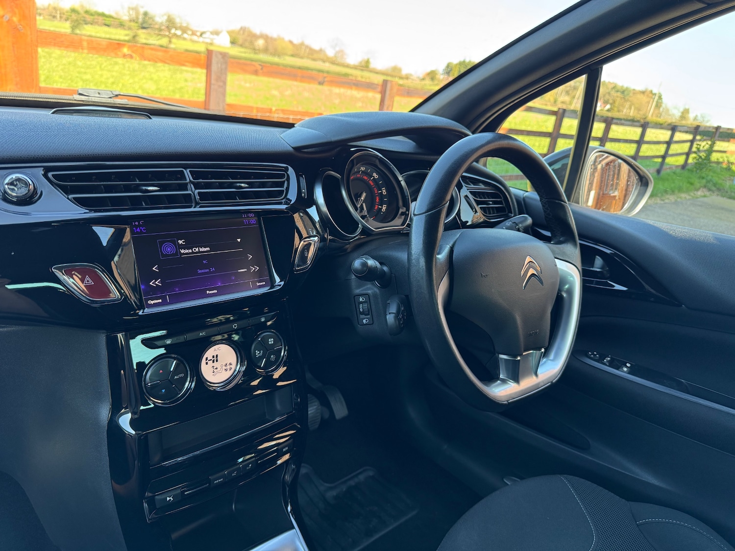 Used DS Automobiles DS 3 2015 for sale - 77931730: Photo 5