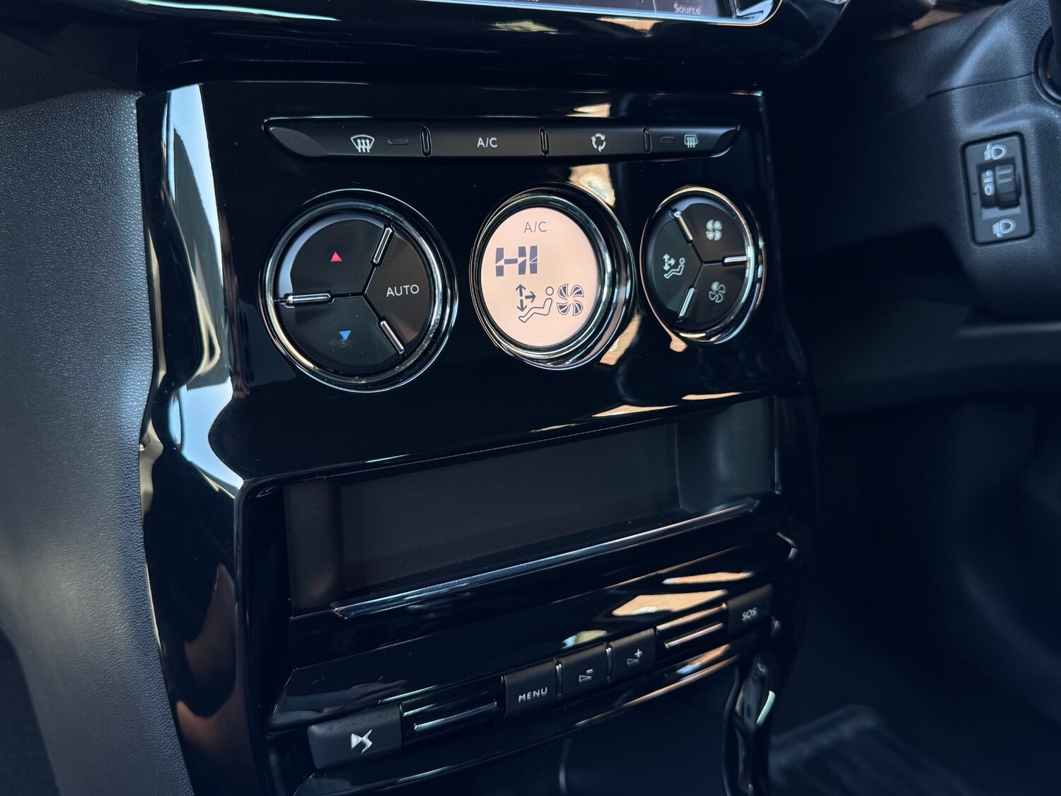 Used DS Automobiles DS 3 2015 for sale - 77931730: Photo 8