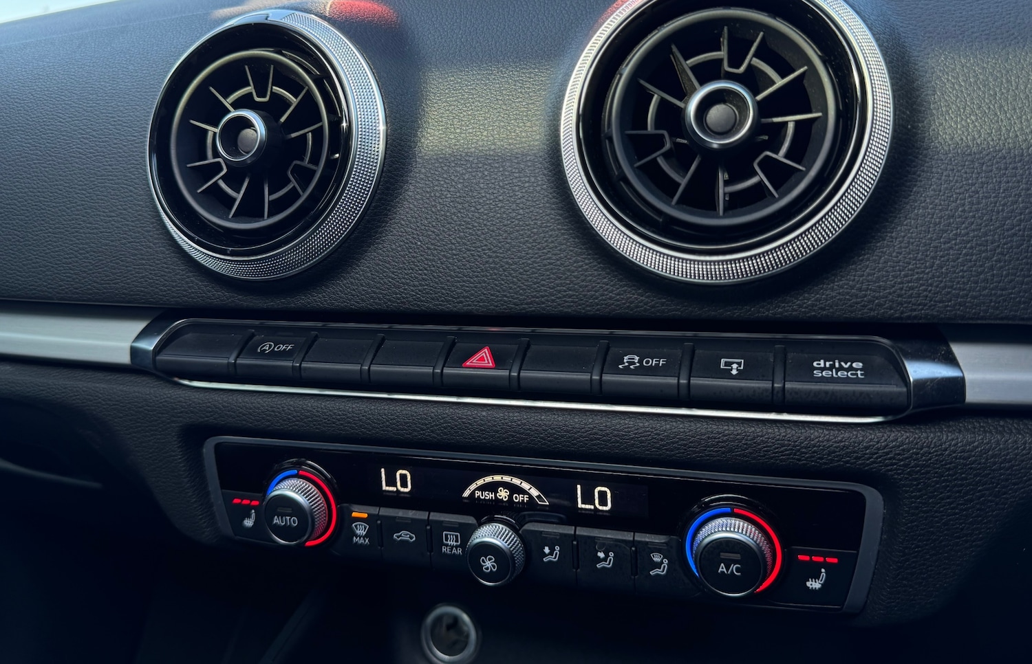 Used Audi A3 2016 for sale - 77747323: Photo 9