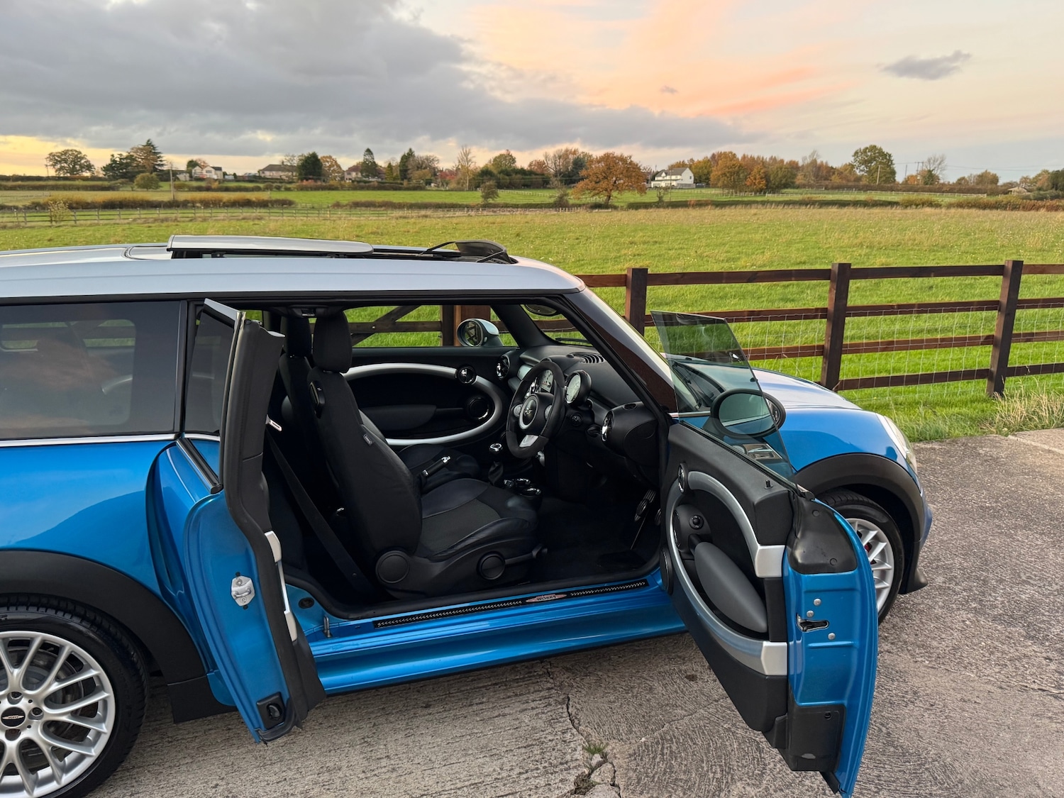 Used MINI Clubman 2010 for sale - 76446098: Photo 16