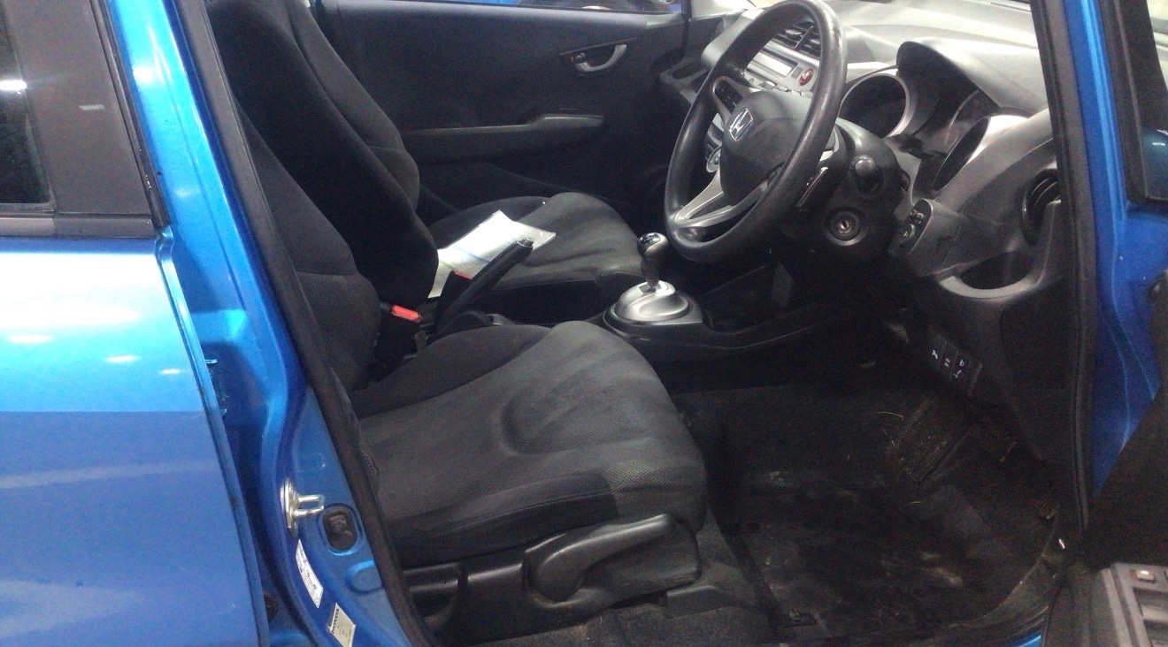 Used Honda Jazz 2010 for sale - 76940255: Photo 2